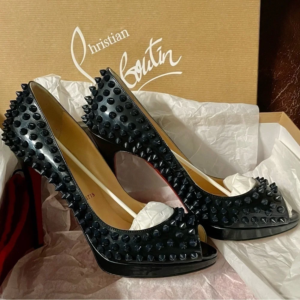 Christian Louboutin “Very Prive” peep toe pumps, patent navy blue EU37.5 120mm